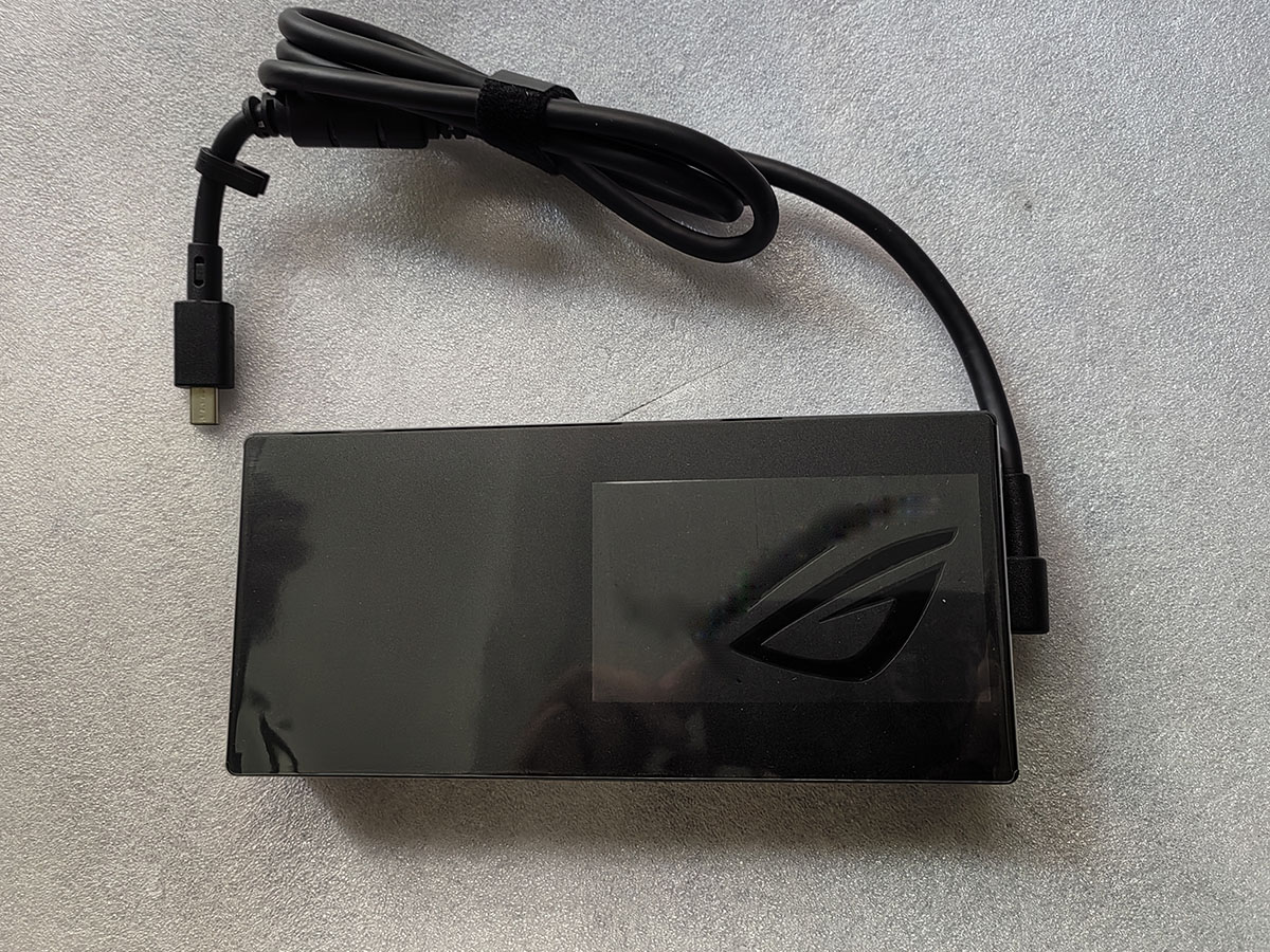 NEW 20V 19A Rectangle Conn 380 – Pc Gaming Asus Rog Bewertung und Preis